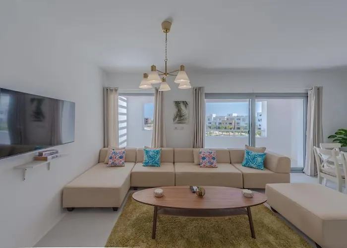Elegant 3br On Swan Crystal Lagoon At Elgouna Families Only Appartement Hurghada