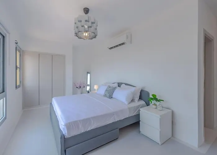 Elegant 3br On Swan Crystal Lagoon At Elgouna Families Only * Hurghada