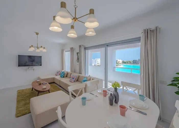 Appartement Elegant 3br On Swan Crystal Lagoon At Elgouna Families Only *