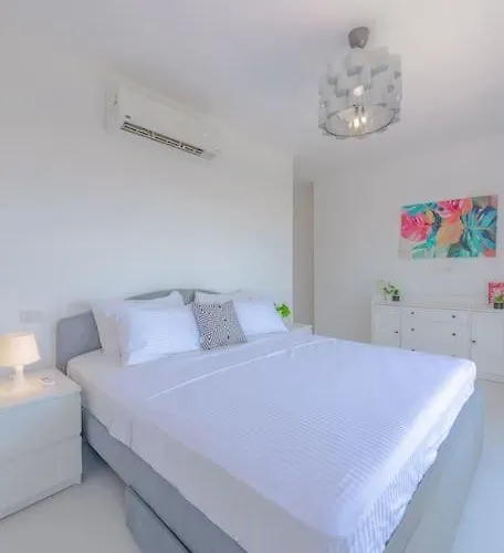 Elegant 3br On Swan Crystal Lagoon At Elgouna Families Only Hurghada