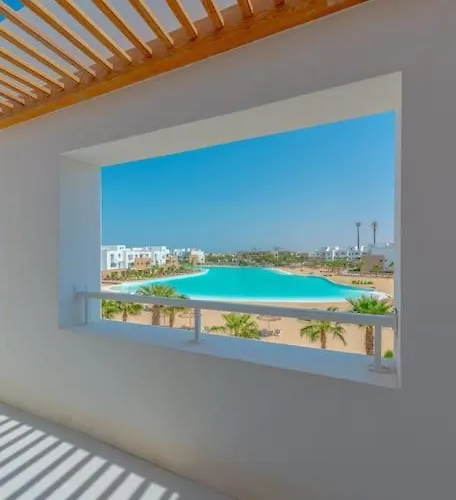 Appartement Elegant 3br On Swan Crystal Lagoon At Elgouna Families Only