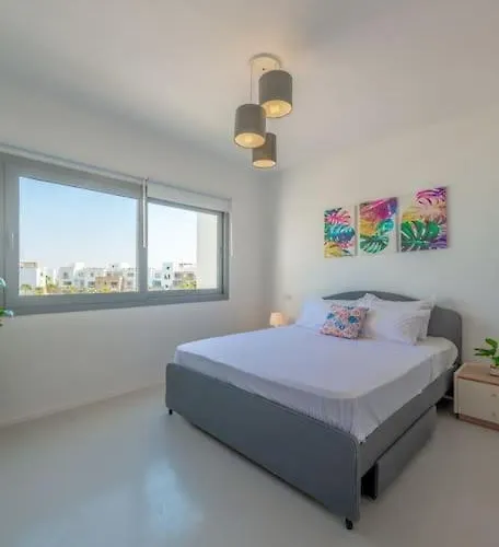 Appartement Elegant 3br On Swan Crystal Lagoon At Elgouna Families Only